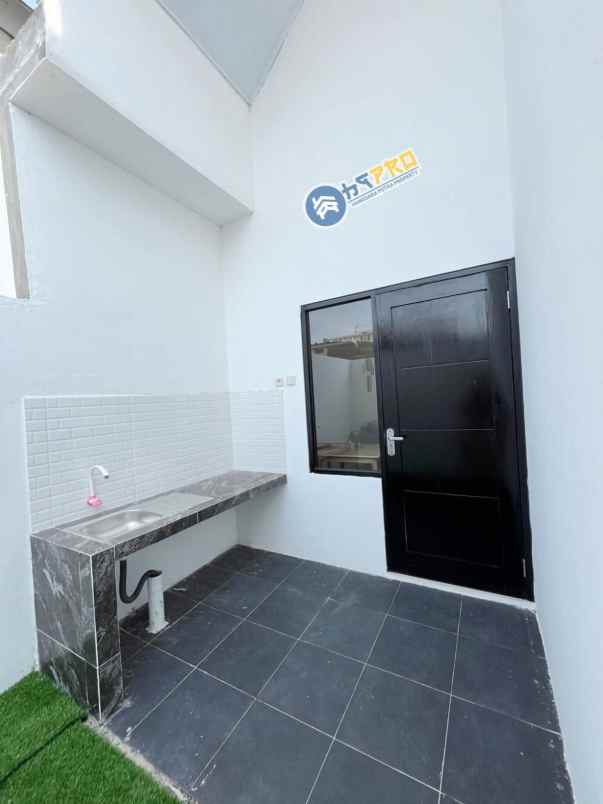 dijual rumah jl cibungur guro 3