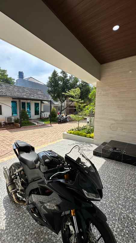 dijual rumah jl cinere kota depok