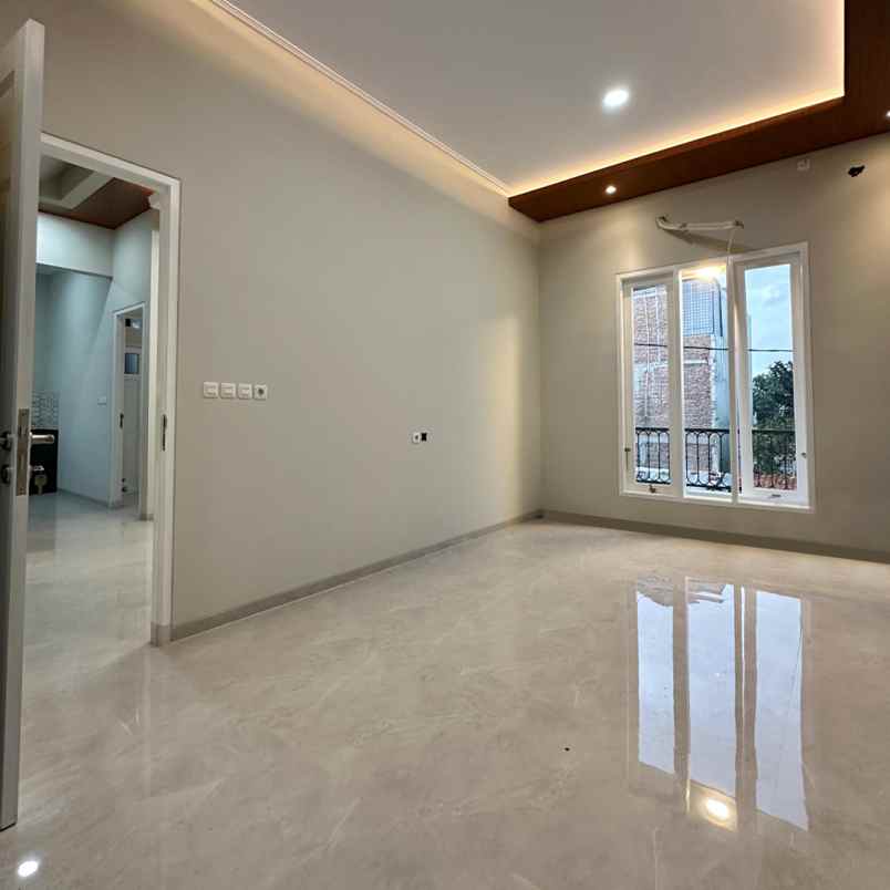 dijual rumah jl durian rt 2 rw 4