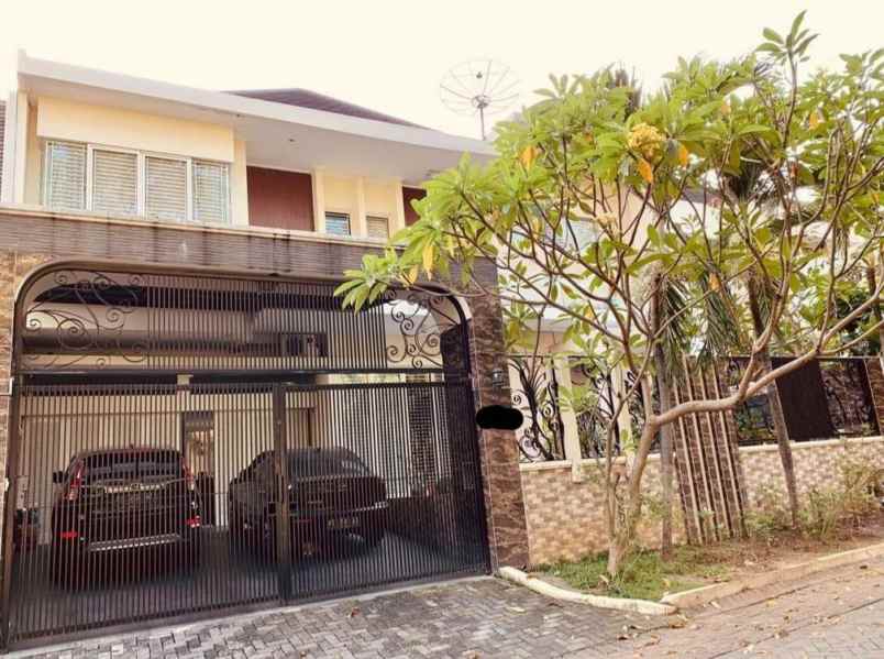 dijual rumah jl internasional golf road