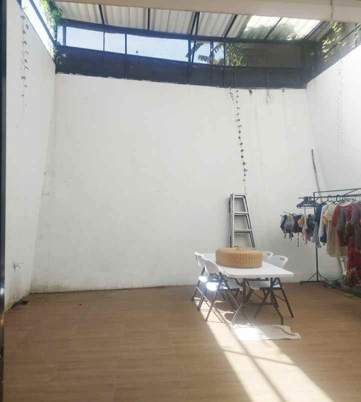 dijual rumah jl kav bri blok a3 area