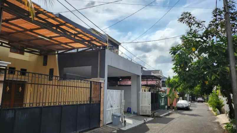 dijual rumah jl kav marinir pondok