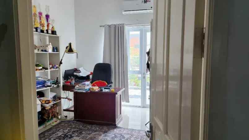 dijual rumah jl kav marinir pondok