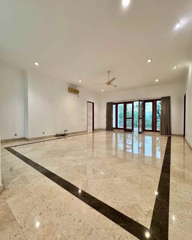 dijual rumah jl kemang dalam bangka kec