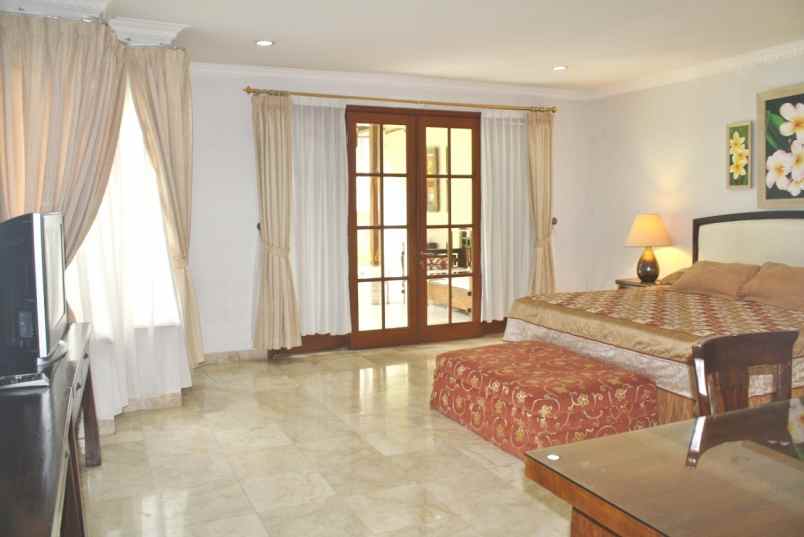 dijual rumah jl maleo