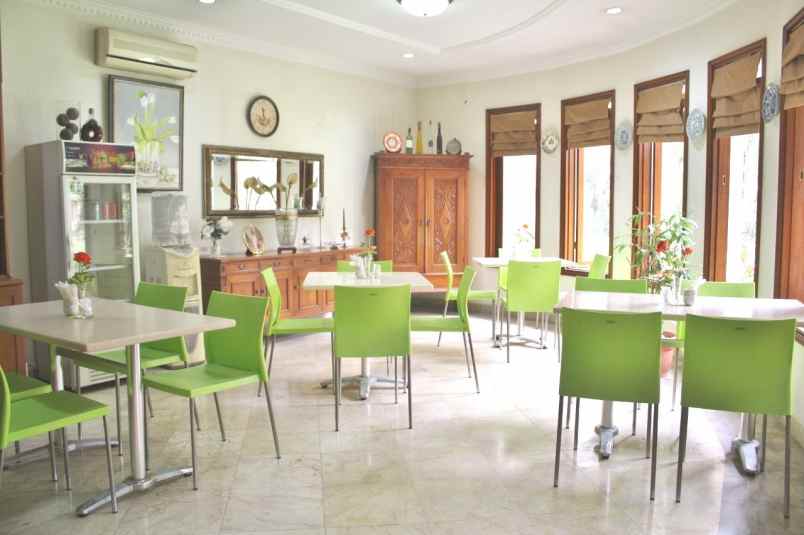 dijual rumah jl maleo