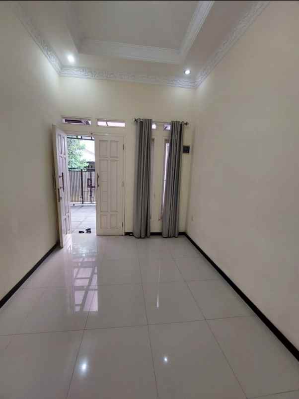 dijual rumah jl pejaten timur jakarta