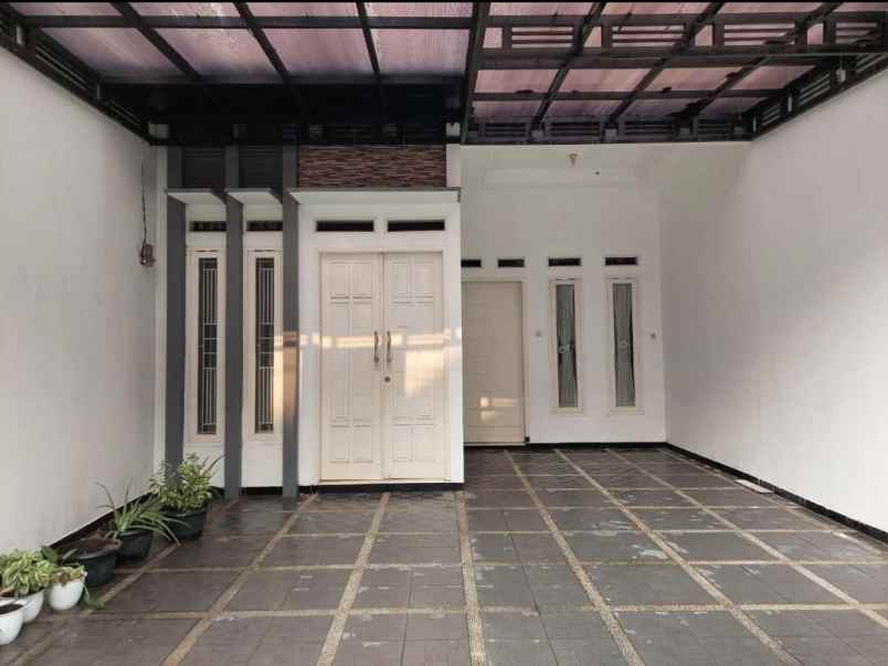 dijual rumah jl pejaten timur jakarta