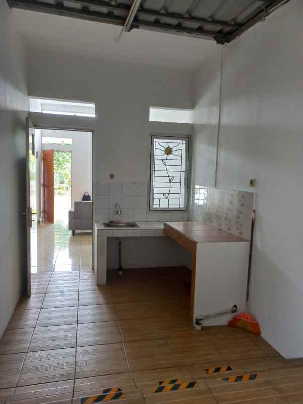 dijual rumah jl pekapuran