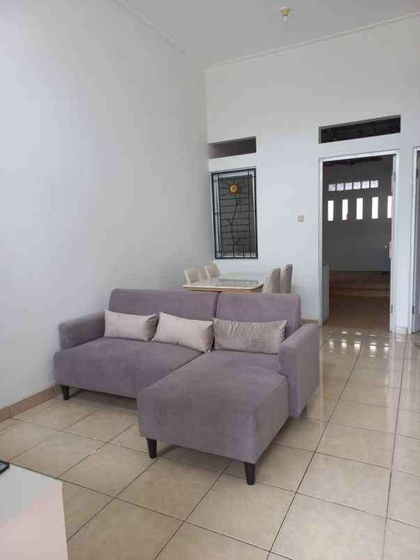 dijual rumah jl pekapuran