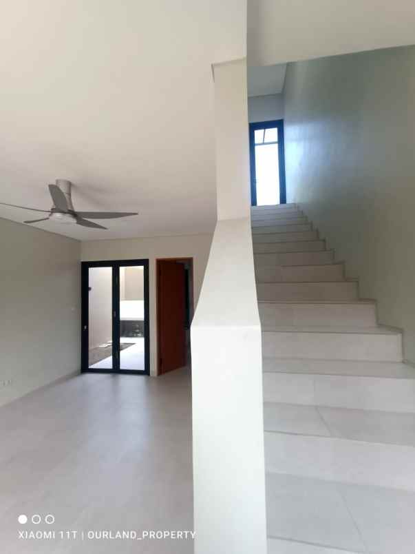 dijual rumah jl pondok cabe gaplek