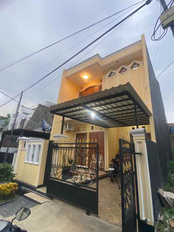 dijual rumah jl pondok kelapa duren