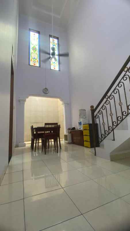 dijual rumah jl pondok kelapa duren