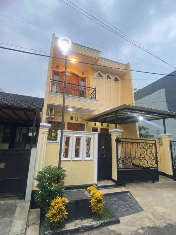 dijual rumah jl pondok kelapa duren