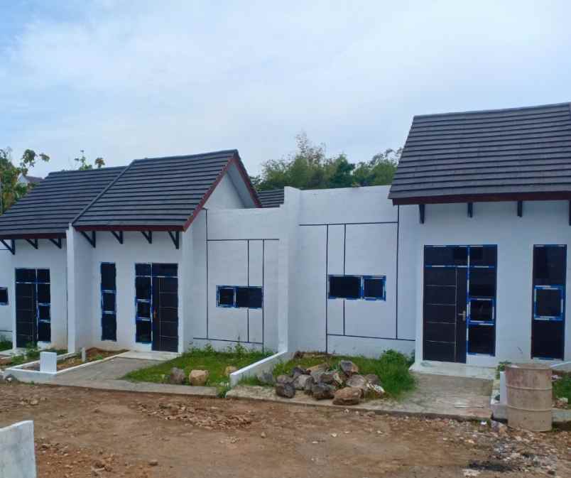 dijual rumah jl raya ciloa cikubangsari