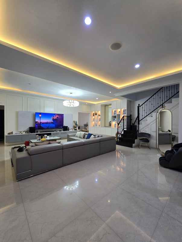 dijual rumah jl raya duren sawit