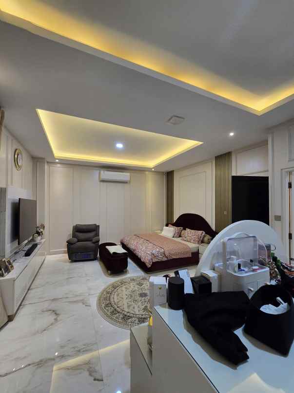 dijual rumah jl raya duren sawit