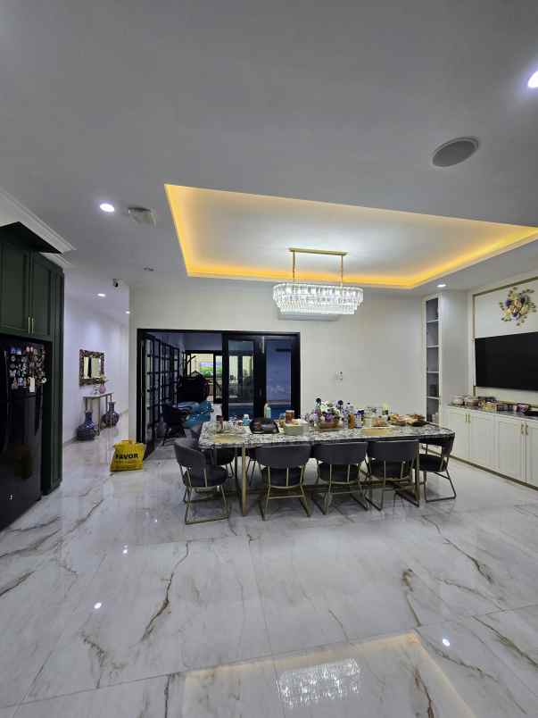 dijual rumah jl raya duren sawit