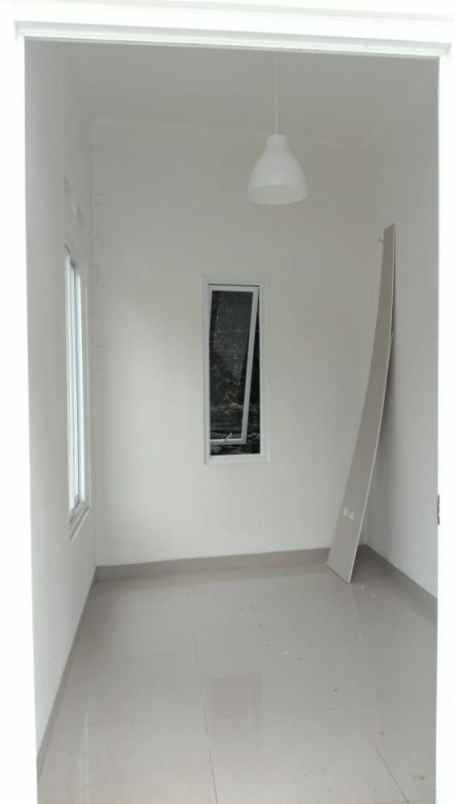 dijual rumah jl sawi pekayon