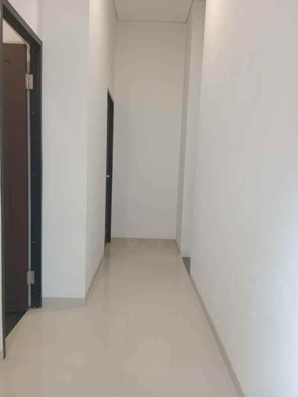 dijual rumah jl sayap turangga