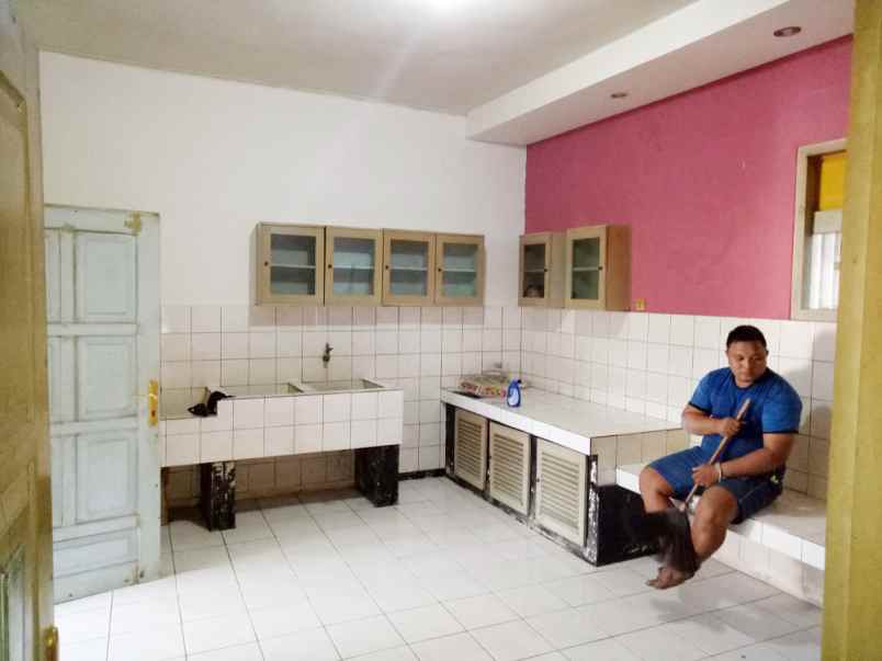 dijual rumah jl singa wedana rt 01 rw