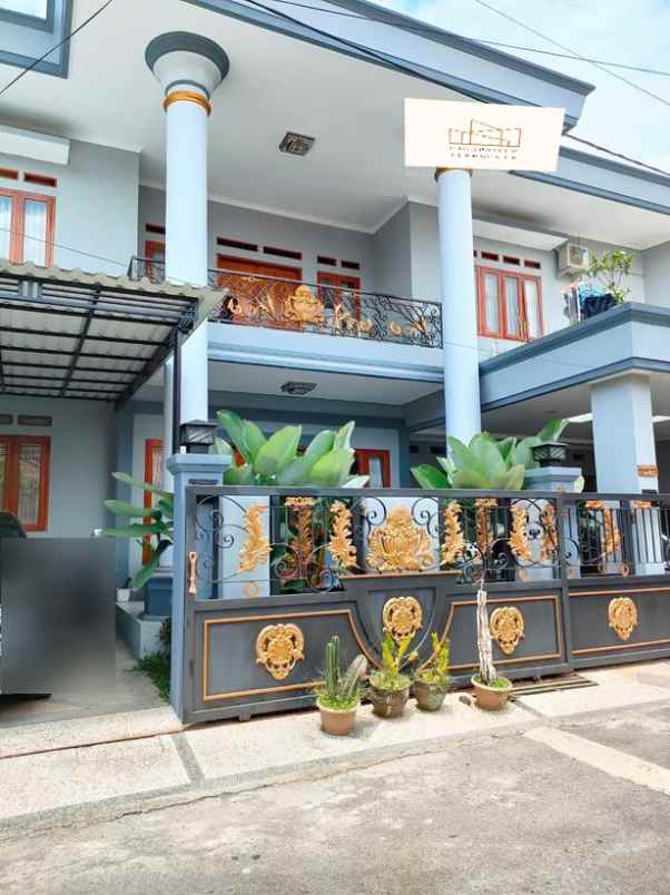 dijual rumah jl turangga buah batu