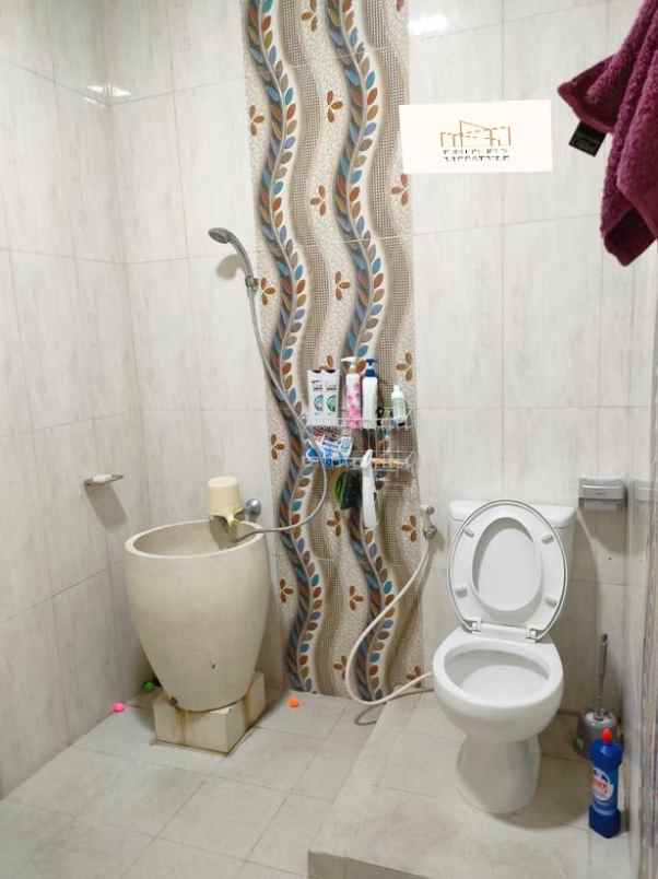 dijual rumah jl turangga buah batu