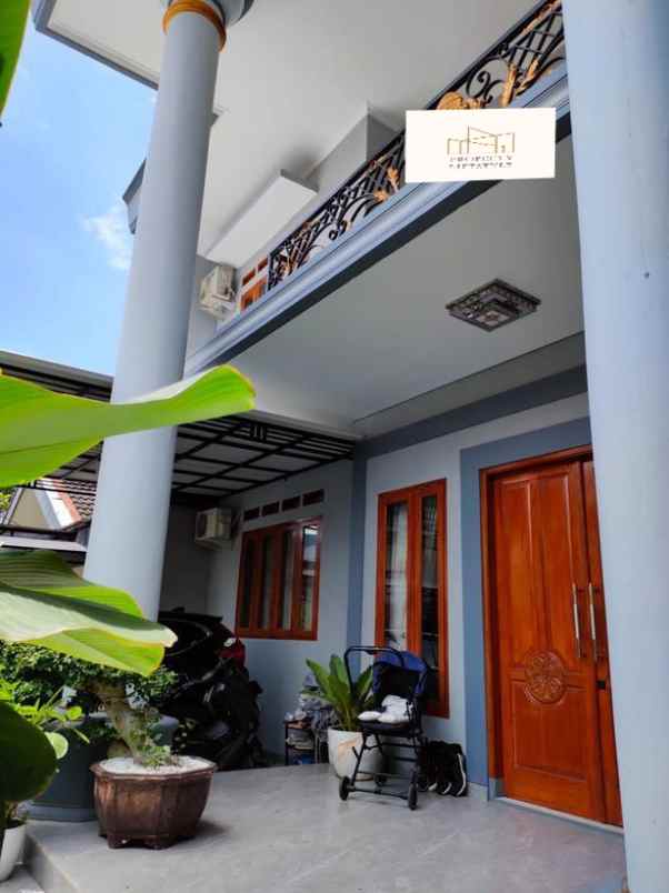dijual rumah jl turangga buah batu