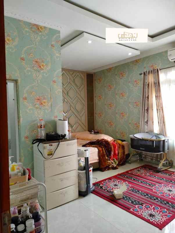 dijual rumah jl turangga buah batu