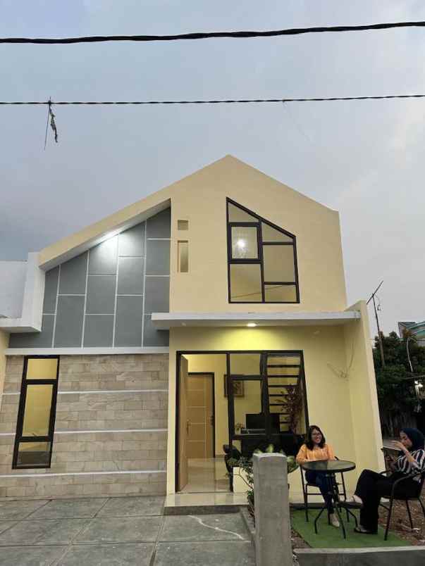 dijual rumah jl wr supratman lubang buaya