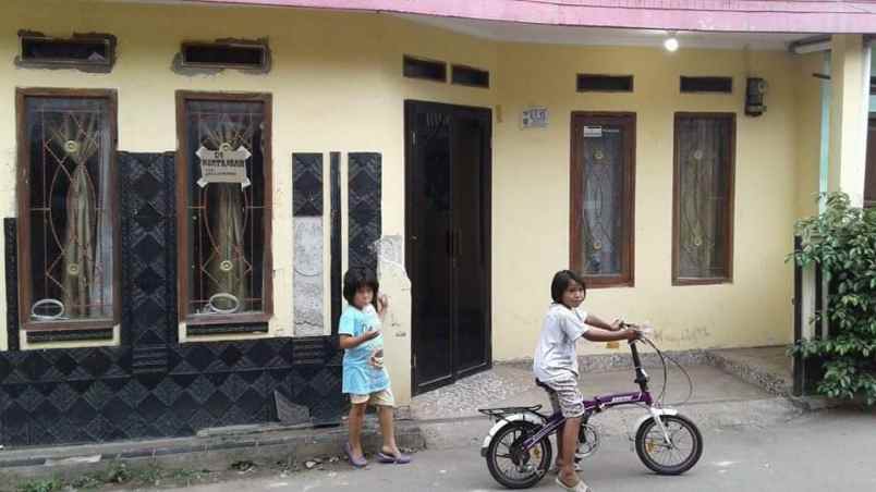 dijual rumah jln raya juanda depok