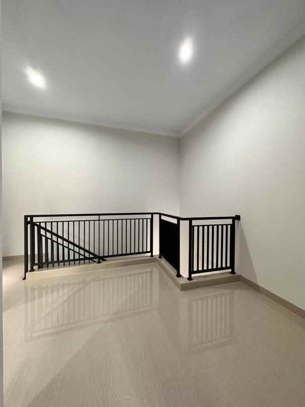 dijual rumah kalisari