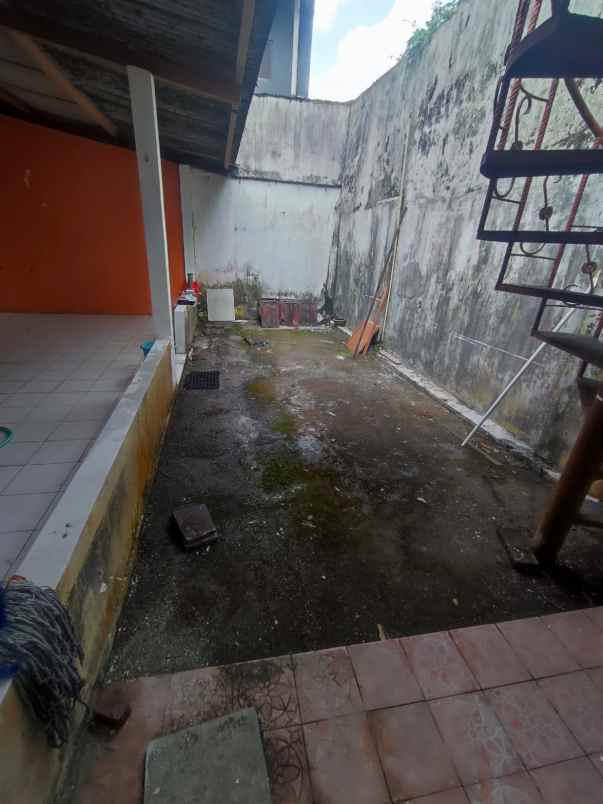 dijual rumah kaliurang km 13 5