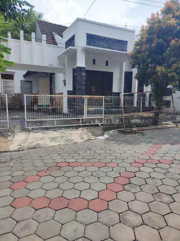 dijual rumah kaliurang km 13 5