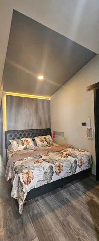 dijual rumah kamayangan residence