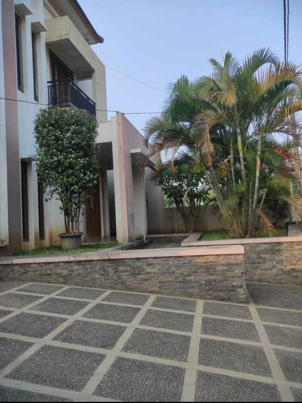 dijual rumah kemang pratama bojong