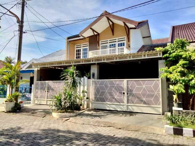 dijual rumah ketintang permai