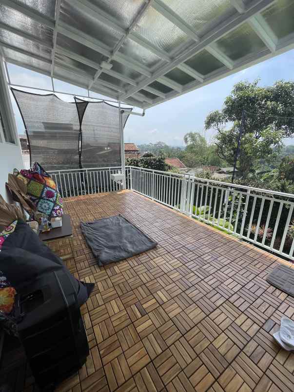 dijual rumah komp villa bandung indah