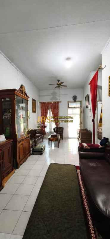 dijual rumah komplek cemara hijau jalan