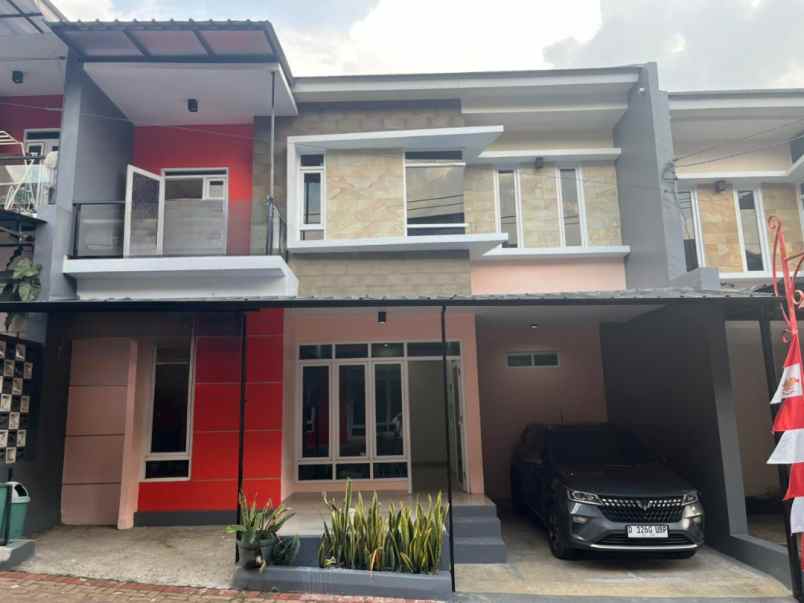 dijual rumah komplek citeureup 8 menit pemkot cimahi