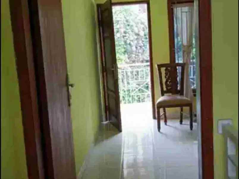 dijual rumah komplek duta kranji