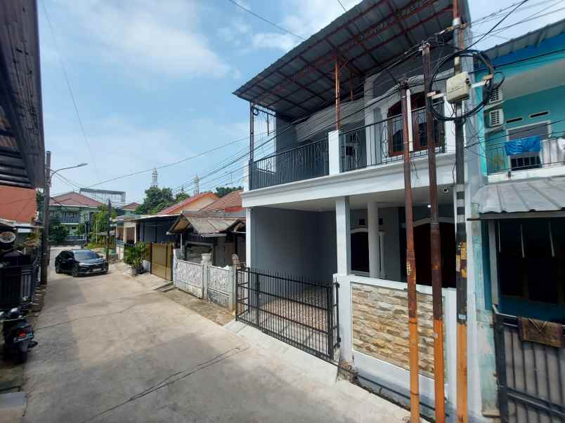 dijual rumah komplek duta kranji