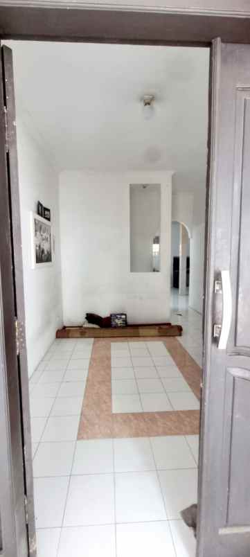 dijual rumah komplek pondok mas