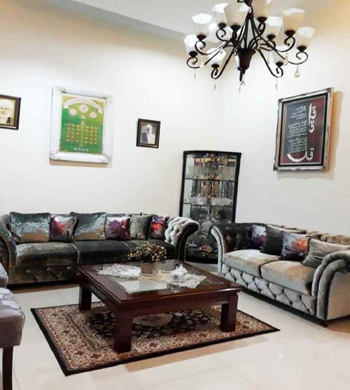 dijual rumah komplek rispa iv jl kelapa