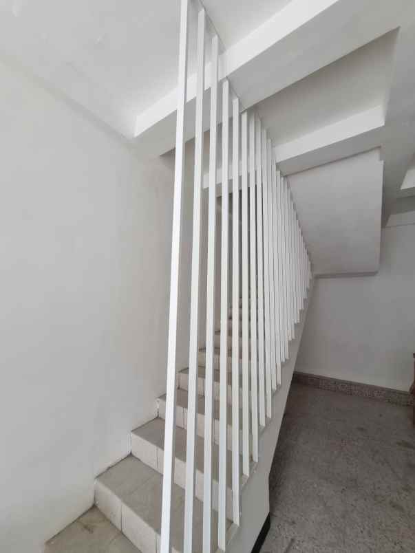 dijual rumah kost area sigura gura kota malang