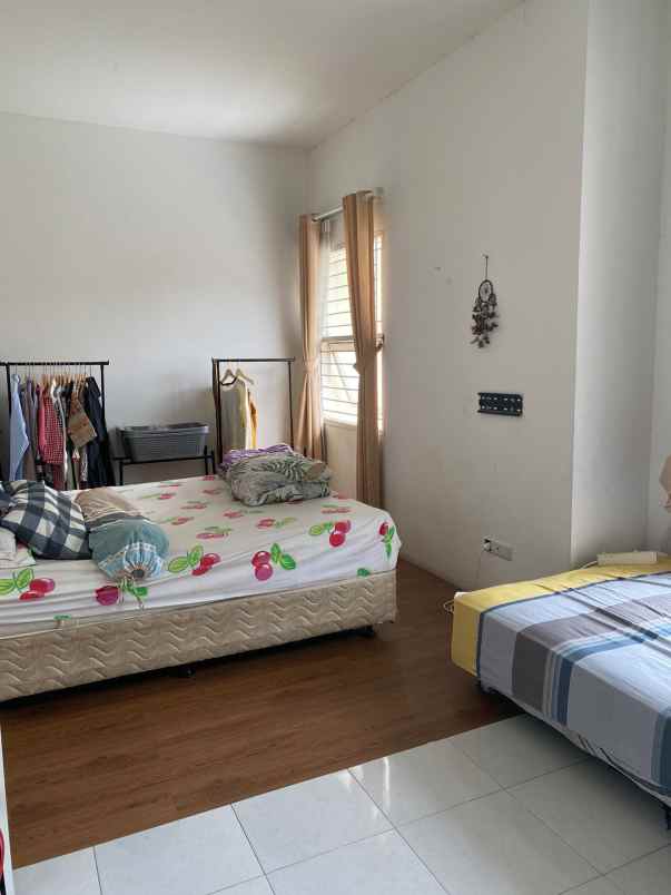 dijual rumah krukut raya