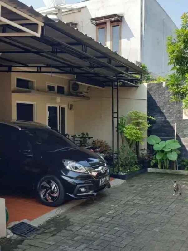 dijual rumah kukusan beji