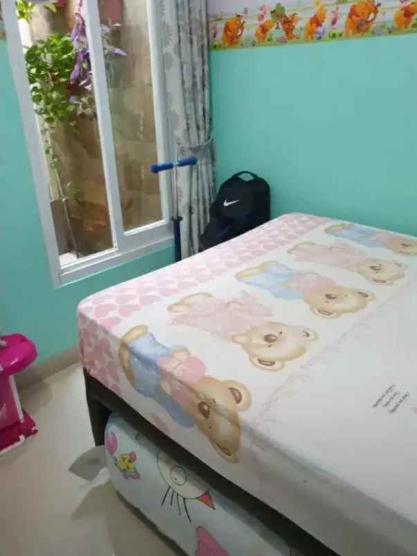 dijual rumah kukusan beji