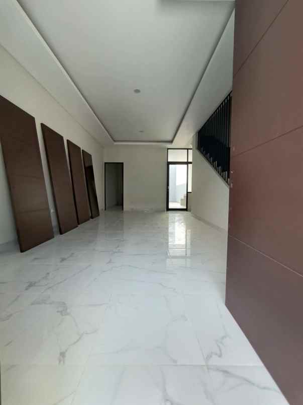 dijual rumah lebak