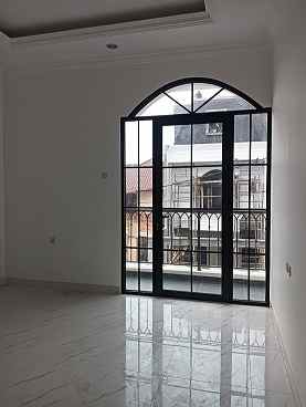 dijual rumah lebak bulus